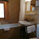 Petit Helvetia Budget Hotel