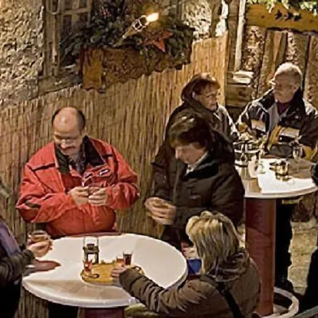 Petit Helvetia Budget