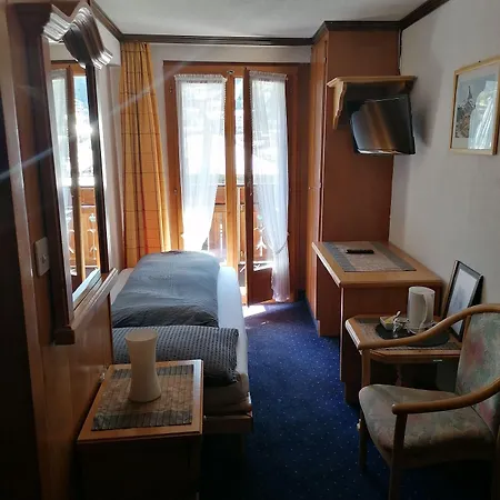 Petit Helvetia Budget Hotell