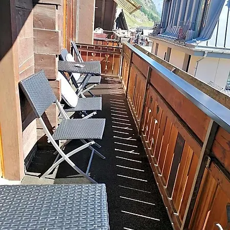 Petit Helvetia Budget Hotel Zermatt