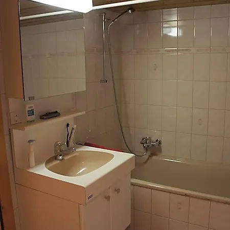 Petit Helvetia Budget Hotel 2*
