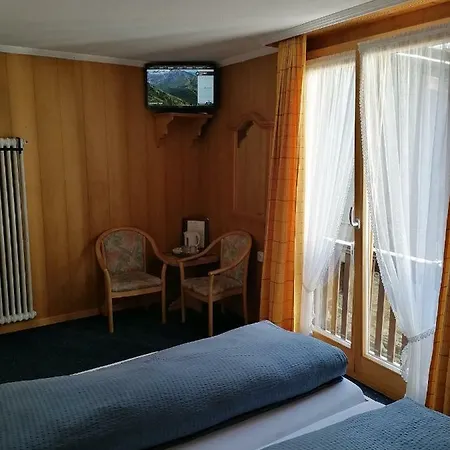 Petit Helvetia Budget Hotel 2*
