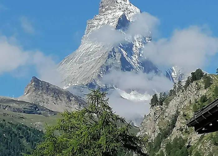 Petit Helvetia Budget Hotel Zermatt