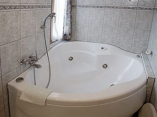 Hotel Petit Helvetia Budget 2*