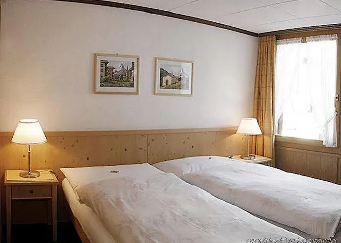 Petit Helvetia Budget Hotel Zermatt